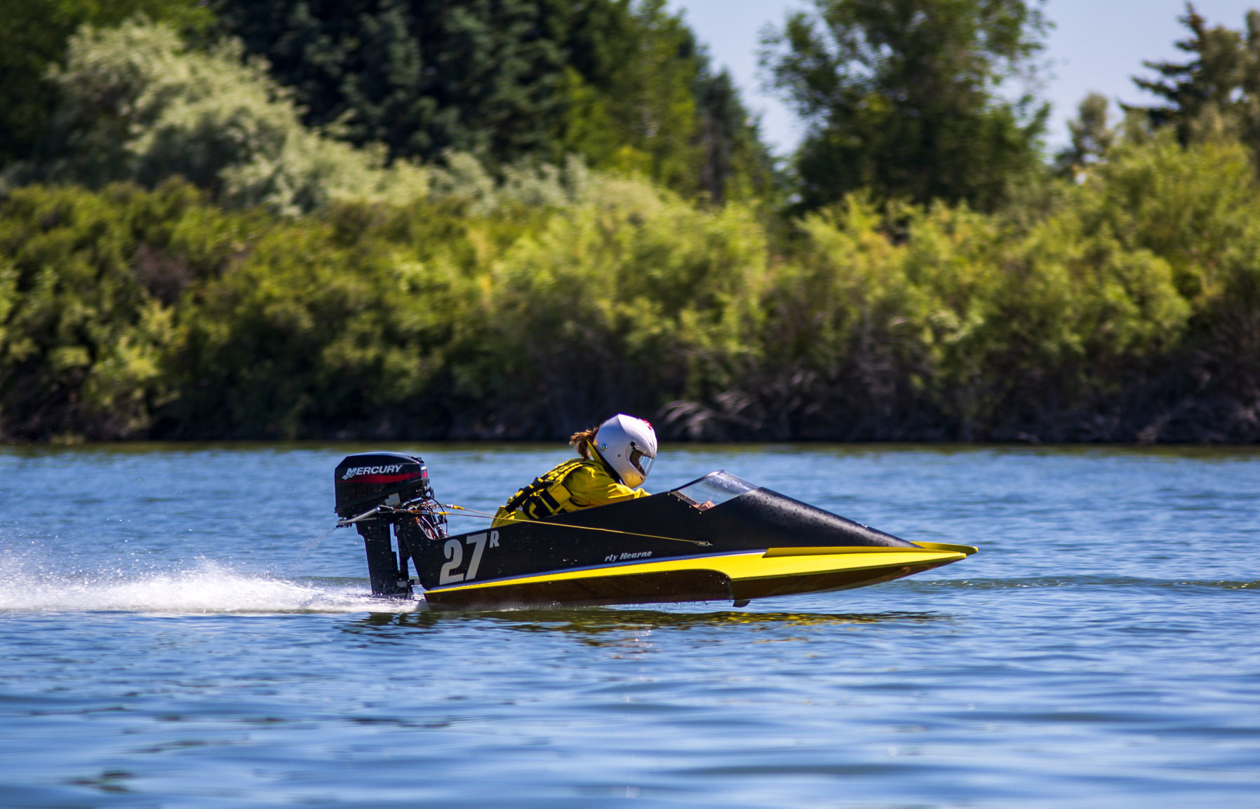 Regatta brings boat races to Burley